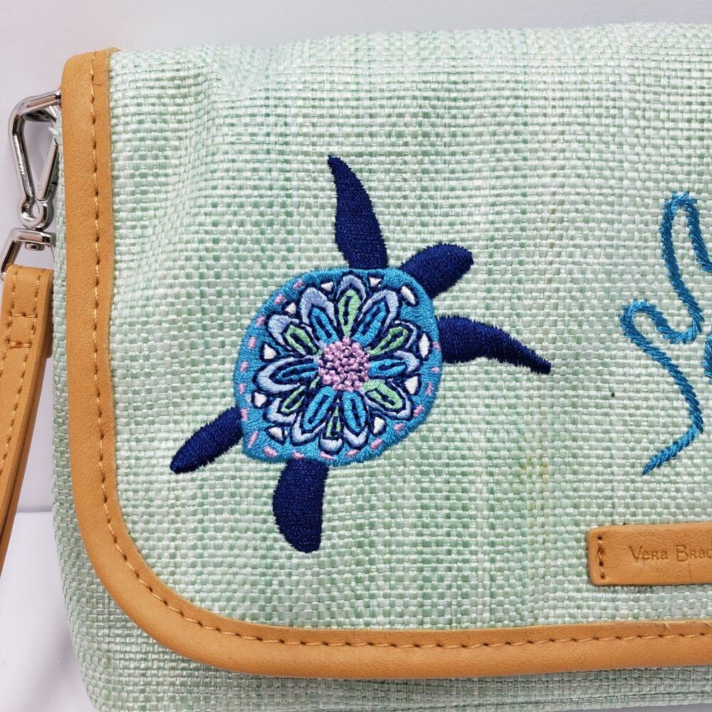 Vera Bradley Straw Beach Wristlet Clutch Sea Turtle Light Green Embroidered RFID - Picture 5 of 16